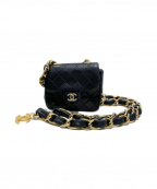 CHANELシャネル）の古着「ミニマトラッセ付チェーンベルト」｜ブラック