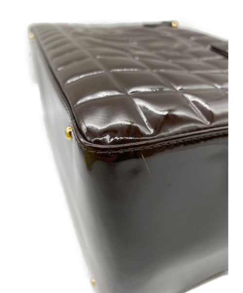 CHANEL（シャネル）CHANEL (シャネル) チョコバー エナメルハンドバッグ ブラウン サイズ:- チョコバー エナメル 7638134の古着・服飾アイテム