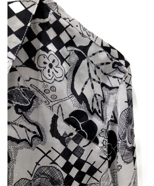 CHANEL（シャネル）CHANEL (シャネル) シルクシャツ ブラック×グレー サイズ:34 カメリア柄 シルク100%の古着・服飾アイテム