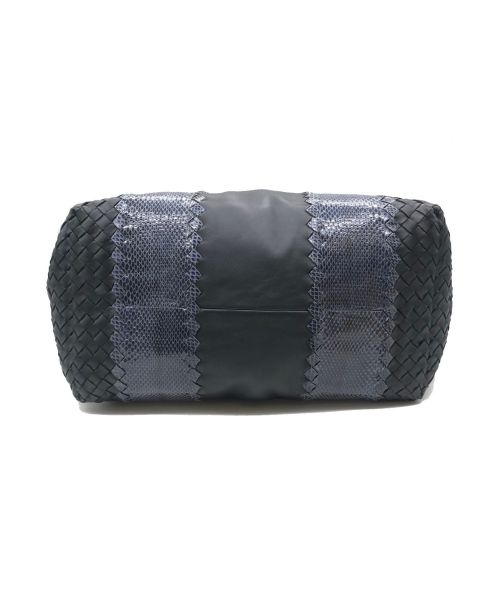 BOTTEGA VENETA（ボッテガベネタ）BOTTEGA VENETA (ボッテガ ヴェネタ) イントレチャートアイヤーズトートバッグ ネイビー サイズ:- パイソン×ラムレザー B02457150Jの古着・服飾アイテム