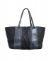BOTTEGA VENETA（ボッテガ ヴェネタ）の古着「イントレチャートアイヤーズトートバッグ」｜ネイビー