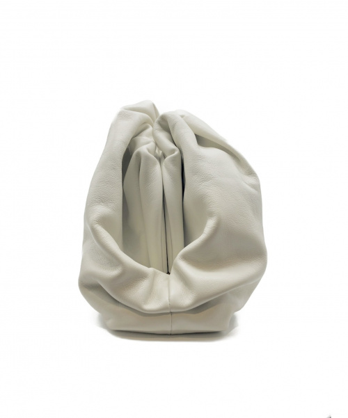 BOTTEGA VENETA（ボッテガベネタ）BOTTEGA VENETA (ボッテガヴェネタ) ザ・ポーチ ホワイト サイズ:-の古着・服飾アイテム