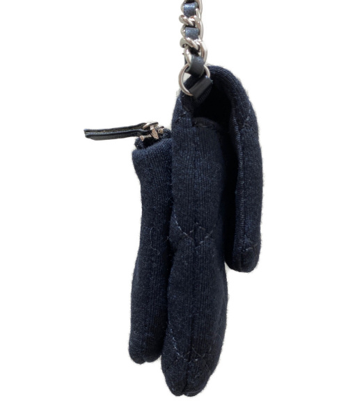 CHANEL（シャネル）CHANEL (シャネル) マトラッセ キャンバスチェーンショルダーバッグ ブラック サイズ:- 2011年 Xmas限定の古着・服飾アイテム