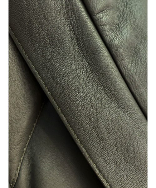 LOUIS VUITTON（ルイ ヴィトン）LOUIS VUITTON (ルイ ヴィトン) レザーフーデットダウンジャケット ダークブラウン サイズ:50 ラムレザーの古着・服飾アイテム