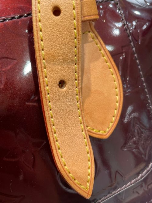 LOUIS VUITTON（ルイ ヴィトン）LOUIS VUITTON (ルイ ヴィトン) ローズウッド・アヴェニュー ボルドー サイズ:-の古着・服飾アイテム