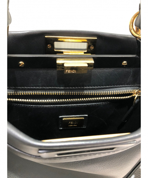 FENDI（フェンディ）FENDI (フェンディ) ピーカブー ブラック サイズ:- ゴールド金具 8BN290-3ZN-169-3355の古着・服飾アイテム