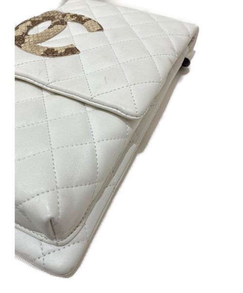 CHANEL（シャネル）CHANEL (シャネル) カンボンラインショルダーバッグ ホワイト サイズ:-の古着・服飾アイテム