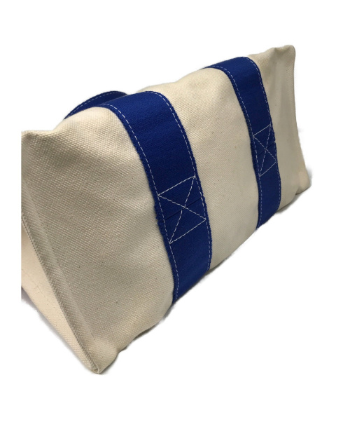 HERMES（エルメス）HERMES (エルメス) キャンバストートバッグ ホワイト×ブルー ボラボラPMの古着・服飾アイテム