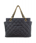 CHANEL（シャネル）の古着「マトラッセチェーンハンドバッグ」｜ブラック