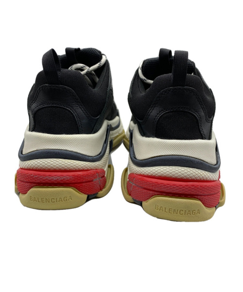 BALENCIAGA（バレンシアガ）BALENCIAGA (バレンシアガ) TRIPLE S TRAINERS ブラック×ホワイト サイズ:41 533882の古着・服飾アイテム