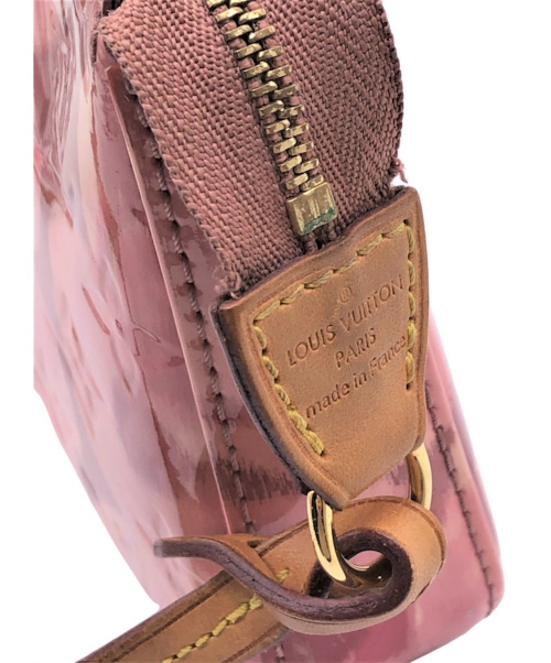 LOUIS VUITTON（ルイ ヴィトン）LOUIS VUITTON (ルイ ヴィトン) ポシェットアクセソワール イカットフラワー  ピンク サイズ:- ヴェルニ M90043 DR0193の古着・服飾アイテム