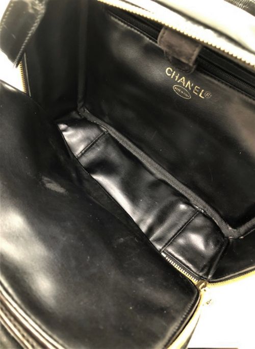 CHANEL（シャネル）CHANEL (シャネル) ショルダーバニティバッグ ブラック サイズ:-の古着・服飾アイテム