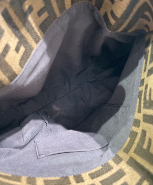 FENDI（フェンディ）FENDI (フェンディ) チェーンズッカハンドバッグ ブラウン サイズ:-の古着・服飾アイテム