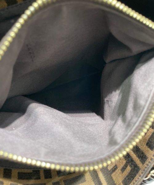 FENDI（フェンディ）FENDI (フェンディ) チェーンズッカハンドバッグ ブラウン サイズ:-の古着・服飾アイテム