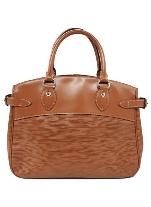 LOUIS VUITTON（ルイ ヴィトン）LOUIS VUITTON (ルイ ヴィトン) パッシィPM ブラウン サイズ:PMの古着・服飾アイテム