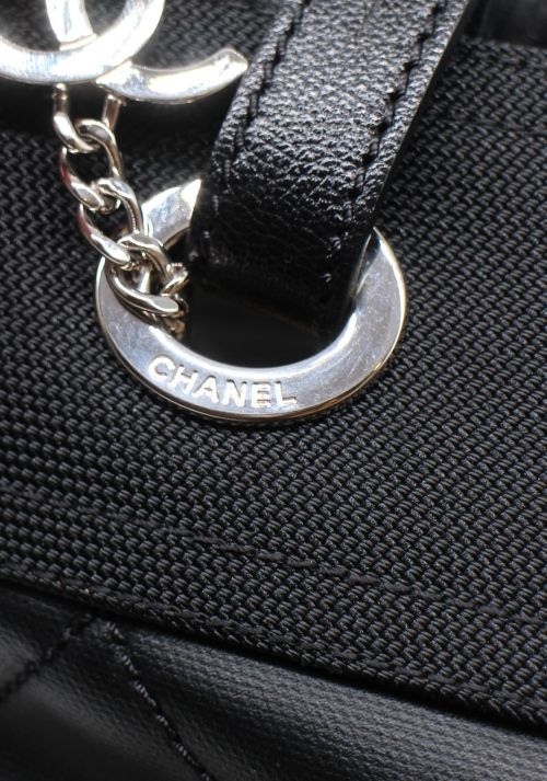 CHANEL（シャネル）CHANEL (シャネル) パリビアリッツ PM  ブラック サイズ:PMの古着・服飾アイテム