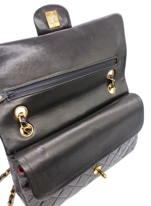 CHANEL（シャネル）CHANEL (シャネル) ダブルフラップ マトラッセ ブラック サイズ:25の古着・服飾アイテム
