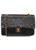 CHANEL（シャネル）の古着「ダブルフラップ マトラッセ」｜ブラック