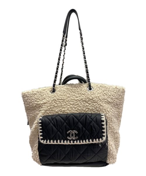 CHANEL（シャネル）CHANEL (シャネル) ボア巾着トートバッグ ホワイト×ブラック サイズ:-の古着・服飾アイテム