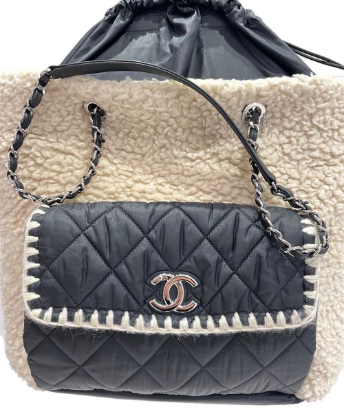 CHANEL（シャネル）CHANEL (シャネル) ボア巾着トートバッグ ホワイト×ブラック サイズ:-の古着・服飾アイテム