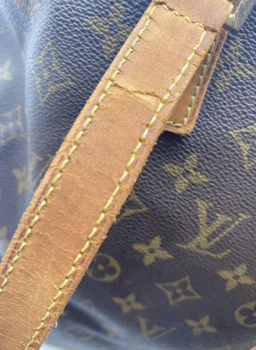 LOUIS VUITTON（ルイ ヴィトン）LOUIS VUITTON (ルイ ヴィトン) カバ・メゾ ブラウン サイズ:-の古着・服飾アイテム
