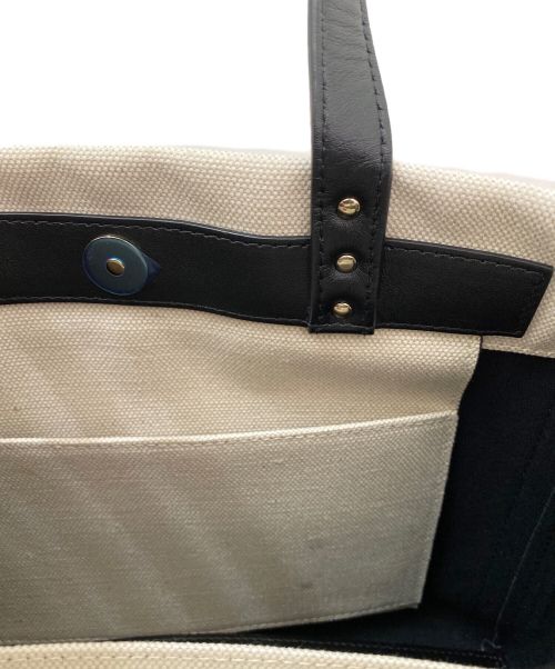 VALENTINO（ヴァレンティノ）VALENTINO (ヴァレンティノ) ガラヴァーニVLTN ロックスタッズ2WAYトートバッグ アイボリー×ブラック サイズ:-の古着・服飾アイテム