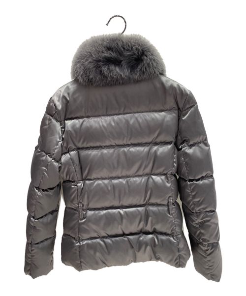 PRADA（プラダ）PRADA (プラダ) フォックスファー付ダウンジャケット グレー サイズ:40の古着・服飾アイテム