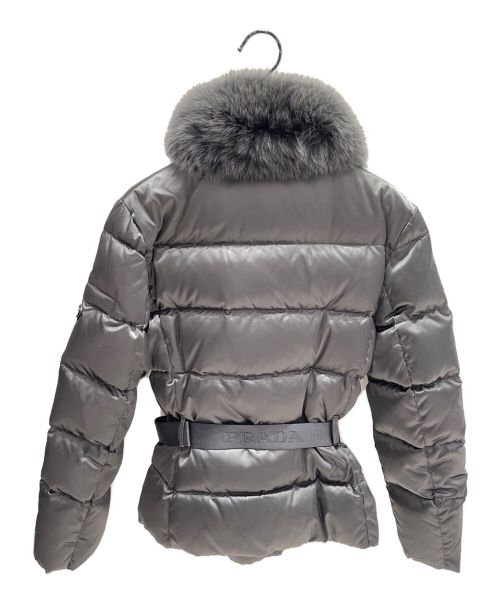 PRADA（プラダ）PRADA (プラダ) フォックスファー付ダウンジャケット グレー サイズ:40の古着・服飾アイテム