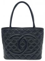 CHANELシャネル）の古着「復刻トートバッグ」｜ブラック