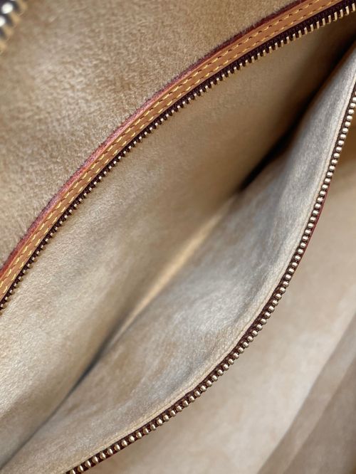 LOUIS VUITTON（ルイ ヴィトン）LOUIS VUITTON (ルイヴィトン) バビロン ブラウン サイズ:-の古着・服飾アイテム