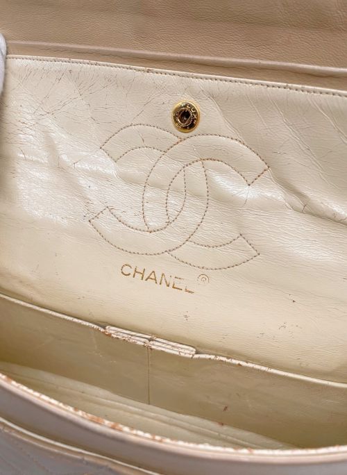 CHANEL（シャネル）CHANEL (シャネル) ダブルフラップマトラッセ ベージュ サイズ:-の古着・服飾アイテム
