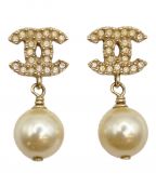 CHANELシャネル）の古着「ココマークパールブランコピアス」