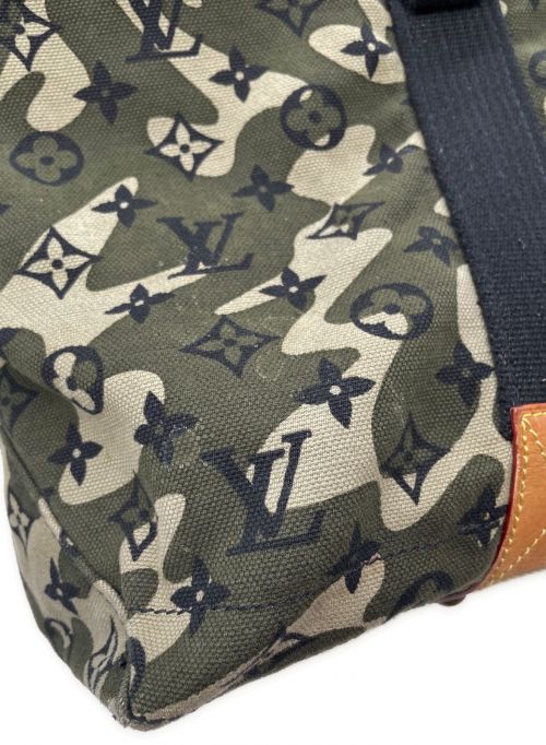 LOUIS VUITTON（ルイ ヴィトン）LOUIS VUITTON (ルイ ヴィトン) モノグラモフラージュ トレイ グリーン サイズ:-の古着・服飾アイテム