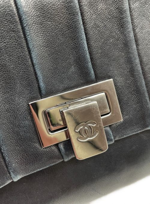 CHANEL（シャネル）CHANEL (シャネル) チェーンショルダーバッグ ネイビー サイズ:-の古着・服飾アイテム