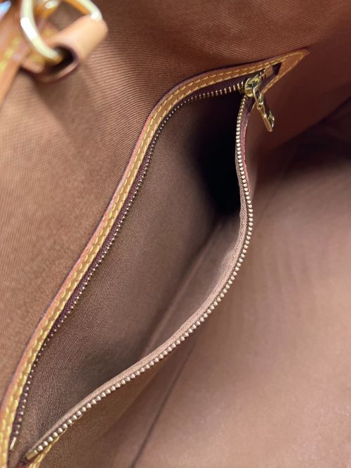 LOUIS VUITTON（ルイ ヴィトン）LOUIS VUITTON (ルイ ヴィトン) バティニョール・オリゾンタル ブラウン サイズ:-の古着・服飾アイテム