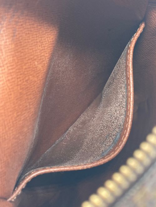 LOUIS VUITTON（ルイ ヴィトン）LOUIS VUITTON (ルイ ヴィトン) ダヌーヴ ブラウン サイズ:-の古着・服飾アイテム