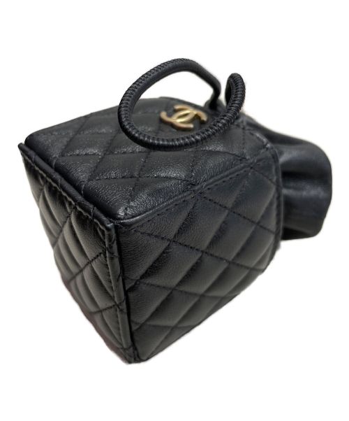 CHANEL（シャネル）CHANEL (シャネル) ショルダーポーチ ブラック サイズ:-の古着・服飾アイテム