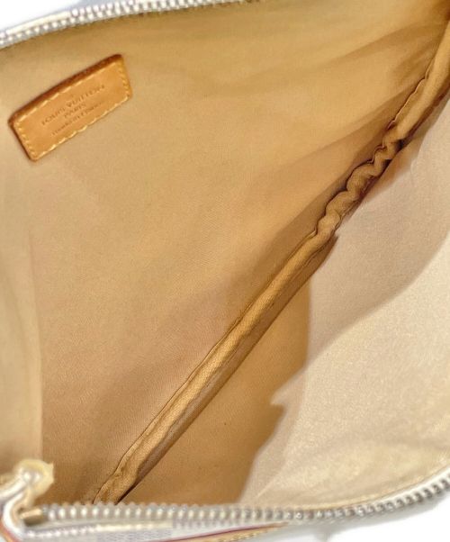 LOUIS VUITTON（ルイ ヴィトン）LOUIS VUITTON (ルイ ヴィトン) ポシェットボスフォール ホワイトの古着・服飾アイテム