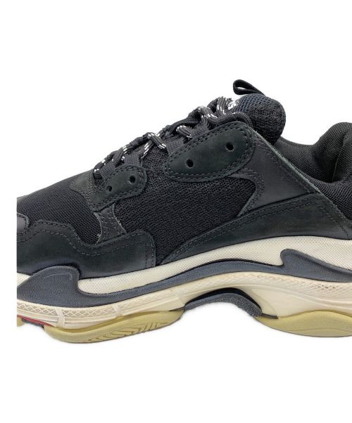 BALENCIAGA（バレンシアガ）BALENCIAGA (バレンシアガ) TRIPLE S TRAINERS ブラック サイズ:SIZE 40 （26.5cm）の古着・服飾アイテム