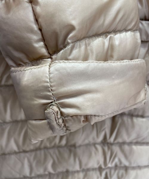MONCLER（モンクレール）MONCLER (モンクレール) AURE ベージュ サイズ:1の古着・服飾アイテム