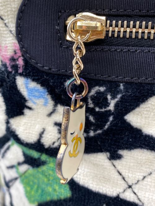 CHANEL（シャネル）CHANEL (シャネル) キルティングトートバッグ ブラック×ホワイト サイズ:-の古着・服飾アイテム