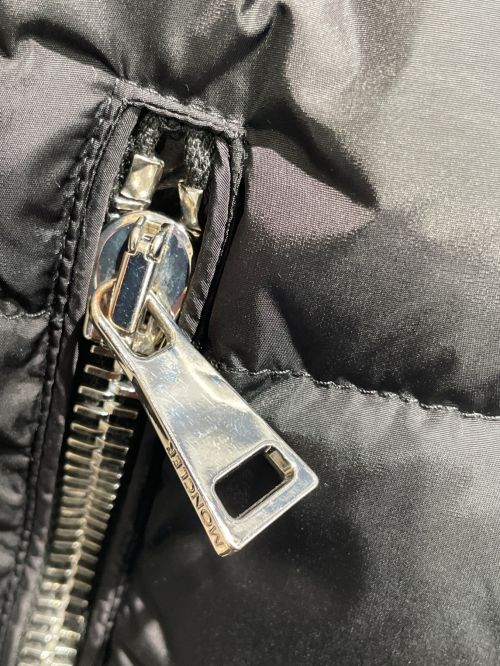 MONCLER（モンクレール）MONCLER (モンクレール) ダウンジャケット ブラック サイズ:2の古着・服飾アイテム