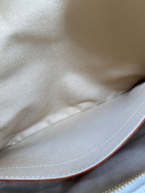 LOUIS VUITTON（ルイ ヴィトン）LOUIS VUITTON (ルイ ヴィトン) ナヴィグリオ ホワイト サイズ:-の古着・服飾アイテム