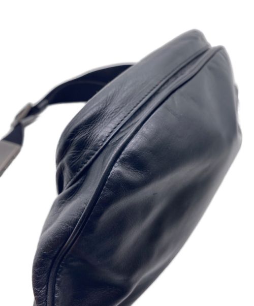 BOTTEGA VENETA（ボッテガベネタ）BOTTEGA VENETA (ボッテガベネタ) イントレチャートボディバッグ ブラック サイズ:-の古着・服飾アイテム