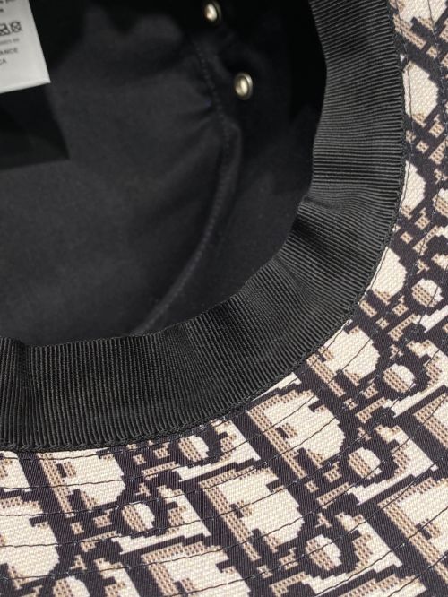 Christian Dior（クリスチャン ディオール）Christian Dior (クリスチャン ディオール) TEDDY-Dボブハット ブラックの古着・服飾アイテム