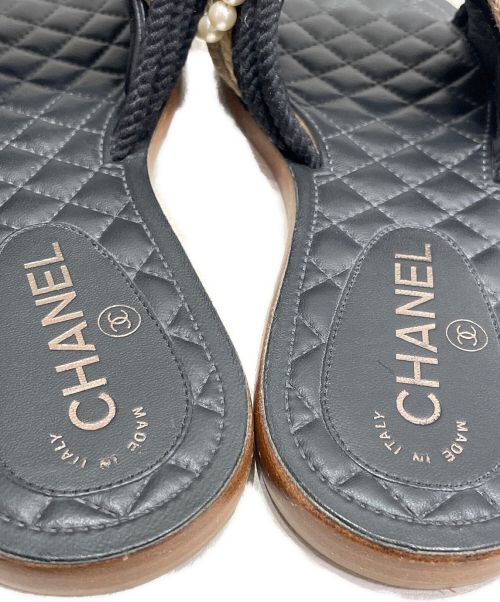 CHANEL（シャネル）CHANEL (シャネル) パールサンダル ブラック サイズ:36の古着・服飾アイテム