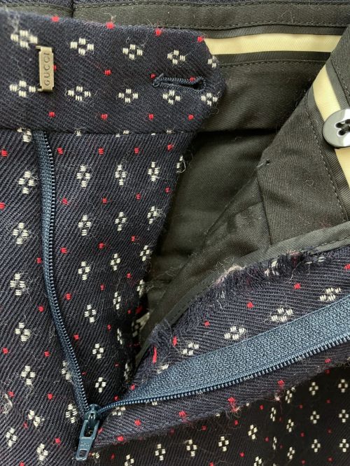GUCCI（グッチ）GUCCI (グッチ) セットアップスーツ ネイビー×ボルドー サイズ:44の古着・服飾アイテム