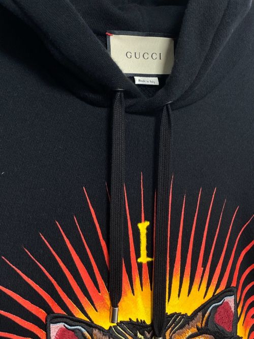 GUCCI（グッチ）GUCCI (グッチ) アングリーキャットプルオーバーパーカー ブラック サイズ:XSの古着・服飾アイテム