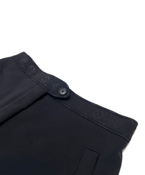 LOUIS VUITTON（ルイ ヴィトン）LOUIS VUITTON (ルイ ヴィトン) モノグラムディテールカーゴパンツ ブラック サイズ:38の古着・服飾アイテム