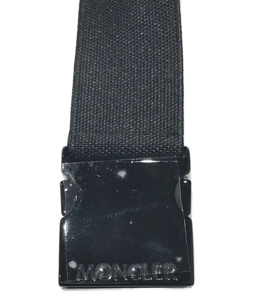 MONCLER（モンクレール）MONCLER (モンクレール) ファー付ダウンコート ブラックの古着・服飾アイテム
